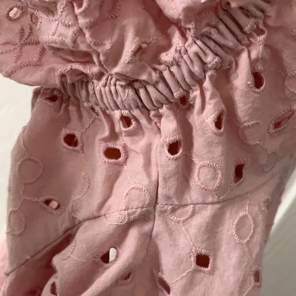 Universal Thread Eyelet Top - Picture 9 of 12